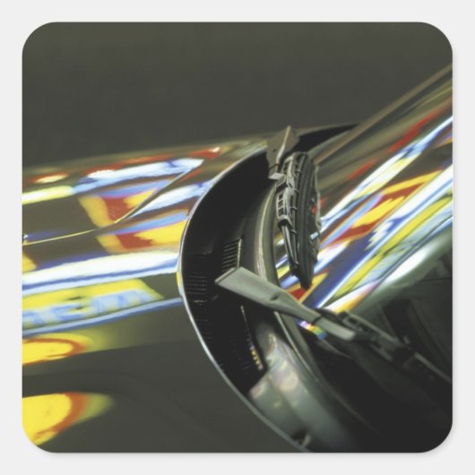 Malaysia, Melaka. Neonreflektionen im Auto Quadratischer Aufkleber (Vorderseite)