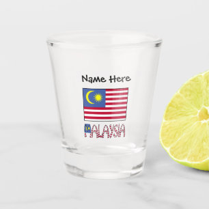 Malaysia und malaysische Flagge mit Ihrem Namen Sh Schnapsglas