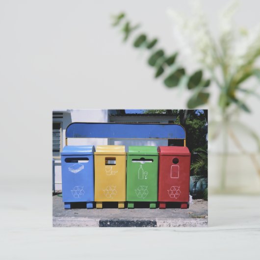 Malaysisch Recycelnd Bins Postkarte (Stehend Vorderseite)