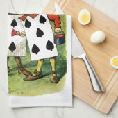 Malen der Königin der Rosen des Herzens im Küchentuch (Viertel Falte)