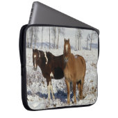Malen Sie Pferde im Schnee Laptopschutzhülle (Vorne Rechts)