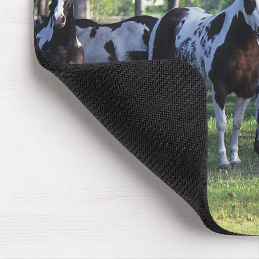 Malen Sie Pferde in den Bäumen Mousepad (Ecke)