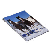 Malen Sie Pferde stehend im Schnee Notizblock (Rechte Seite)