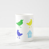 Malerei von farbigen Vögeln durch Chariklia Zarris Porzellantasse (Vorderseite)