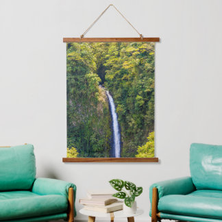 Malerische Aussicht auf den goldenen Wasserfall im Wandteppich Mit Holzrahmen