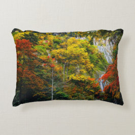 Malerische Aussicht auf Fall Hagoromo Falls Hokkai Dekokissen