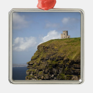 Malerische Klippen von Moher und O'Briens Turm. Ornament Aus Metall