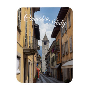 MalERische Straßenszene in Cannobio, Italien Magnet