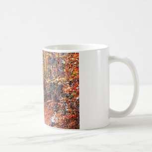 Malerische Waldspazierweg Wasserfarbengeschenke Kaffeetasse