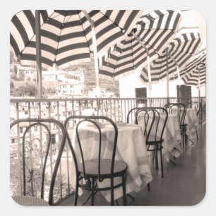 Malerischer Restaurantbalkon, Italien Quadratischer Aufkleber