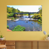 Malersche Brücke am Fluss Leinwanddruck (Insitu (Wohnzimmer))