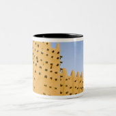 Mali, Djenne. Große Moschee Zweifarbige Tasse (Mittel)