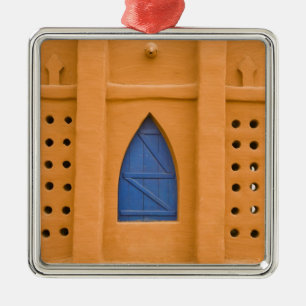 Mali, Segou. Gebäude aus traditionellem Lehm Ornament Aus Metall