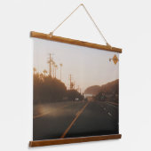 Malibu Roadtrip Wandteppich Mit Holzrahmen (Gewinkelt)