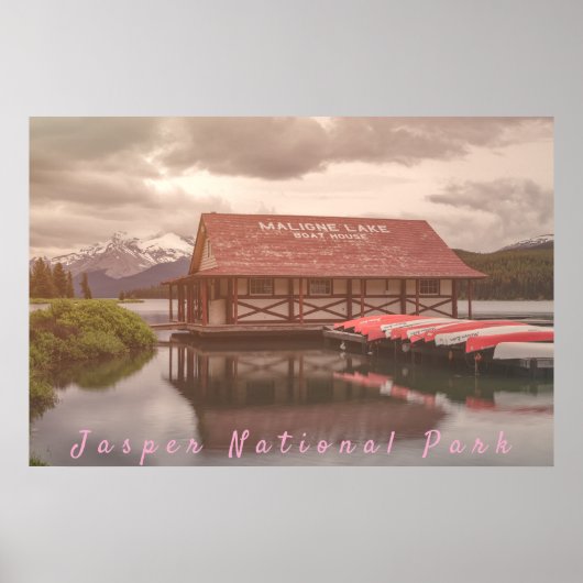 Maligne Lake Boathouse Poster (Vorne)