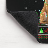 Malinois Hund hässliche Weihnachtspullover Feierta Mousepad (Ecke)