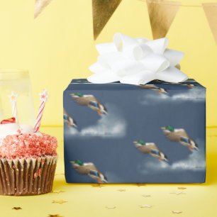 Mallard Duck fliegt über Wasser Geschenkpapier