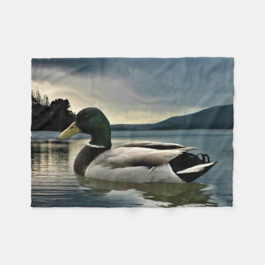 Mallard Duck on The Lake Fleecedecke (Vorderseite (Horizontal))