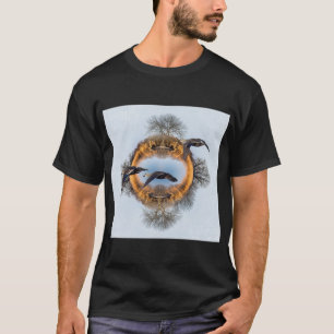 Mallard Encks auf einem Friedlichen Planeten T-Shirt