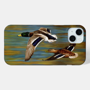Mallard Enten fliegen über Teich iPhone 15 Mini Hülle