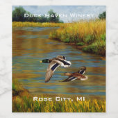 Mallard Enten fliegen über Teich Weinetikett (Einzelnes Label)