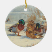 Mallard und aquamarin im Schnee, Vögel Keramik Ornament (Vorne)