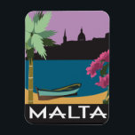 Malta mit Vintage-Reiseanschauung Magnet<br><div class="desc">Die originale Maltesimule, die die Insel Malta im Mittelmeer feiert, ist nach dem Vorbild der alten Poster im Reisestil gestaltet. Das tropische Bild in lebhaften Farben zeigt auf die Skyline von Valletta und die Basilika, eine stilisierte Palme, Bougainvillea-Blume und ein bemaltes Boot auf dem Wasser. Der Name Malta steht ganz...</div>