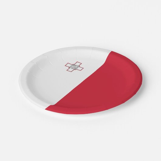 Maltaflagge Pappteller (Schrägansicht)