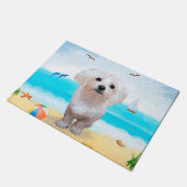 Malteser Hund am Strand Fußmatte (Schrägansicht)