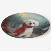 Malteser Hund in Schnee Weihnachten Pappteller (Schrägansicht)