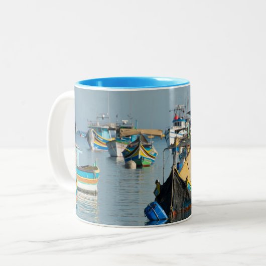 Maltesische Fischerboote | Marsaxlokk in Malta Zweifarbige Tasse (Vorderseite Links)