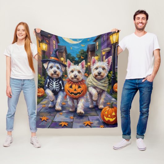 Maltesische Hunde Trick-or-Treating Halloween-Kost Fleecedecke (Beispiel)