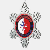 Maltesisches amerikanisches Cross Christmas Tree O Schneeflocken Zinn-Ornament (Rechts)