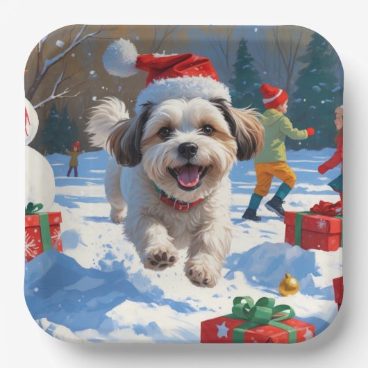 Malti Tzu läuft im Schnee mit Weihnachtshut Pappteller (Vorderseite)