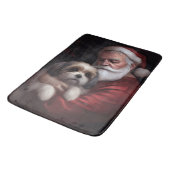 Malti Tzu mit Weihnachtsmann Weihnachten Badematte (Schrägansicht)