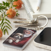 Malti Tzu mit Weihnachtsmann Weihnachten Schlüsselanhänger (Vorderseite rechts)