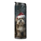 Malti tzu Snowy Sleigh Weihnachtsdekor Thermosbecher (Nach rechts gedreht)