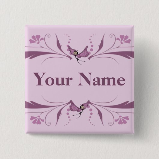 Malvenfarbener Knopf mit Butterfairies Button (Vorderseite)