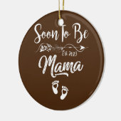 Mama 2023 Schwangerschaftsankündigung Bald Mama Keramik Ornament (Links)