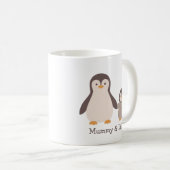 Mama & Baby Penguin - Niedliche Individuelle Namen Kaffeetasse (VorderseiteRechts)