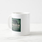 Mama Bär: Fierce & Protected Kaffeetasse (Vorderseite Links)