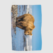 Mama Bären beobachtet ihre beiden Kinder Golfhandtuch (Vorderseite)