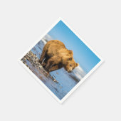 Mama Bären beobachtet ihre beiden Kinder Serviette (Ecke)