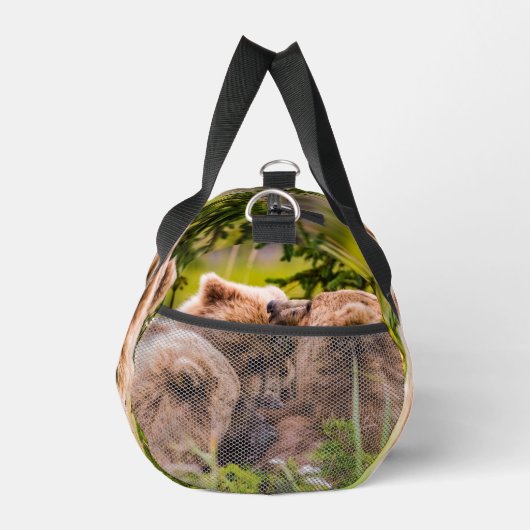 Mama Bären pflegen ihre zwei Jungen, Lake Clark Na Duffle Bag (Rechts)