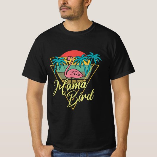 Mama Bird Flamingo Sunset Palm Tree Beach 80er T-Shirt (Vorderseite)