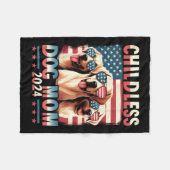 Mama Childless Dog Mama 2024 Kamala Harris Dog Lov Fleecedecke (Vorderseite (Horizontal))