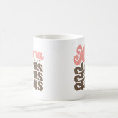 Mama Claus Retro Groovy Weihnachtsferien Kaffeetasse (Mittel)