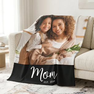 Mama Datum Weißes Schriftbild auf schwarzem Foto Fleecedecke