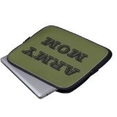 Mama der Laptop Sleeve Army (Vorne Knopf)