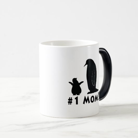 Mama der Nr.-eine: Pinguin und Küken Verwandlungstasse (VorderseiteRechts)
